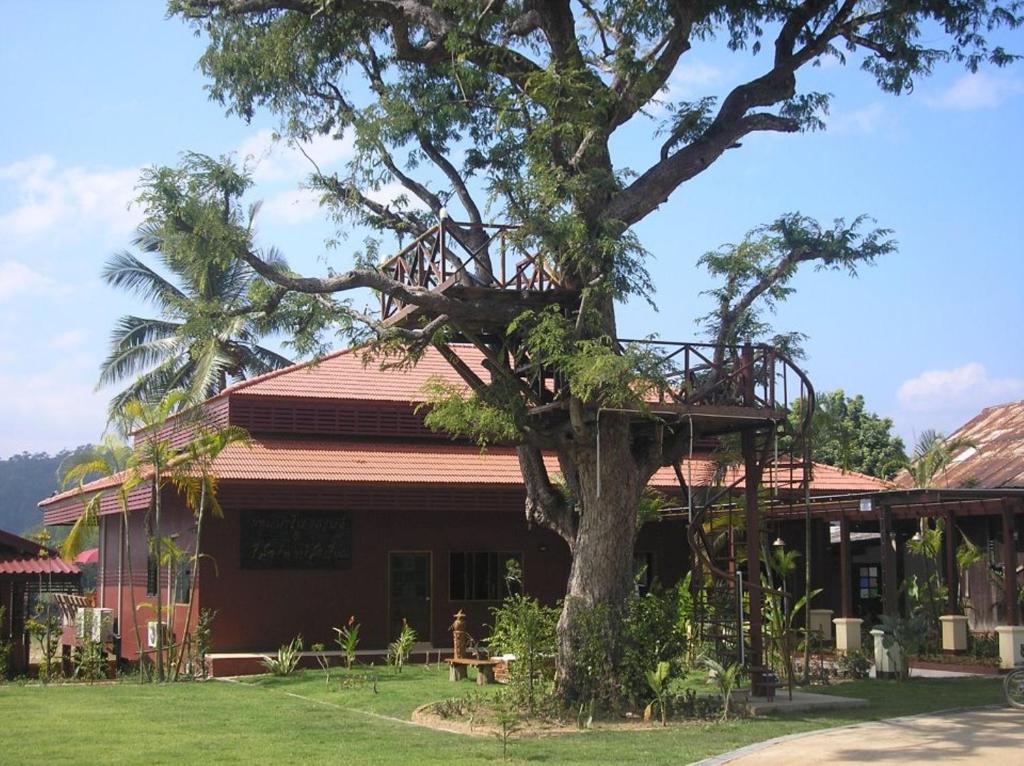 Tamarind Grand Resort Mae Sariang Εξωτερικό φωτογραφία