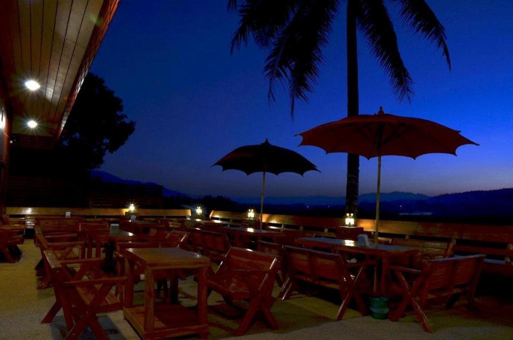 Tamarind Grand Resort Mae Sariang Εξωτερικό φωτογραφία